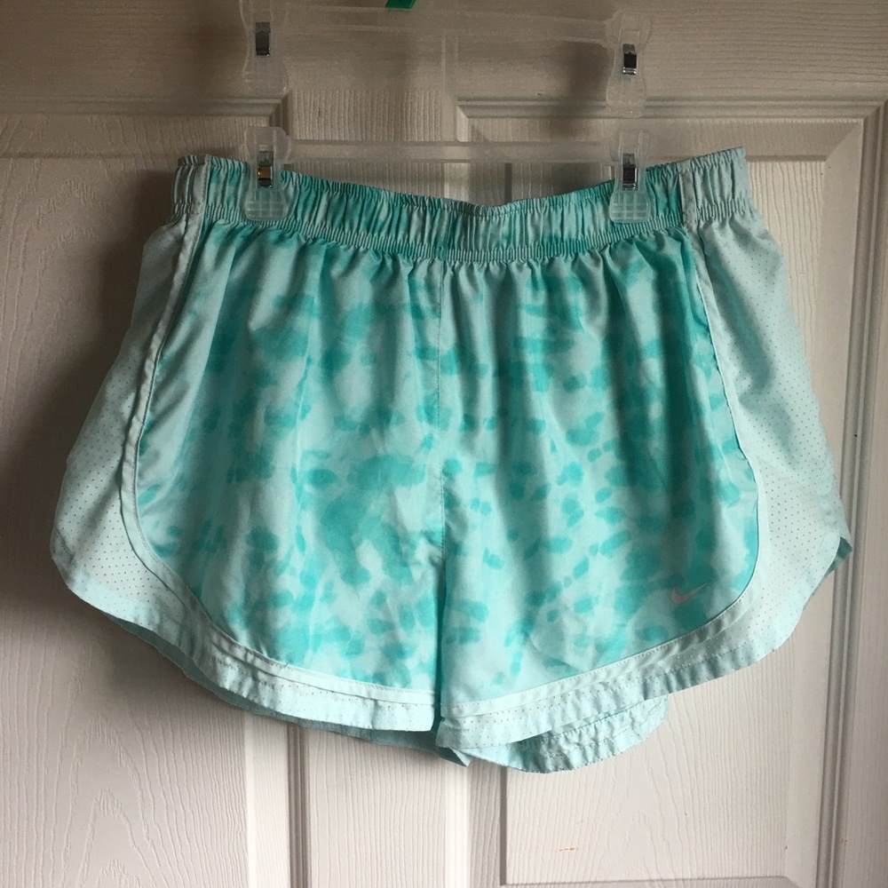 Nike Women's Tempo Tie-Dyed Running Shorts Xl